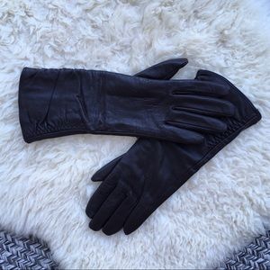 Le Chateau - 100% Brown Leather Gloves